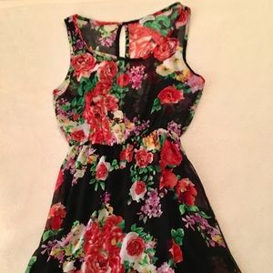 Beautiful flowery dress